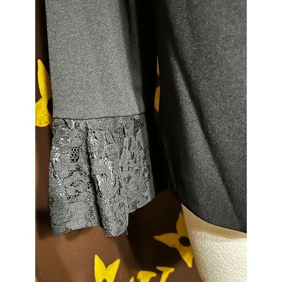 Anne Klein Size Small Black Cropped Jacket, Fluted Lace Sleeves - Picture 4 of 4